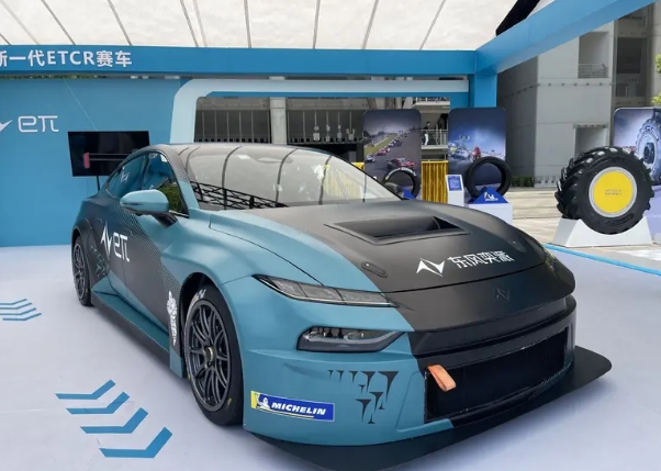 米其林与力盛体育共推亚太首个新能源汽车赛事E-TCR