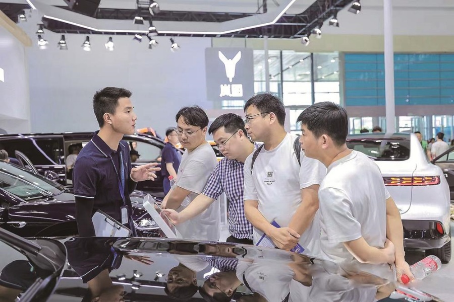 岚图汽车不怕“卷”