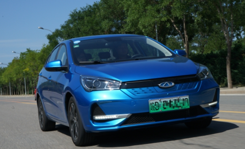 奇瑞新能源申请电动汽车专利，保证过弯的稳定性