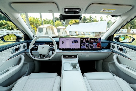 全球纯电续航最长的增程车型上市哪吒L售价12.99万元起