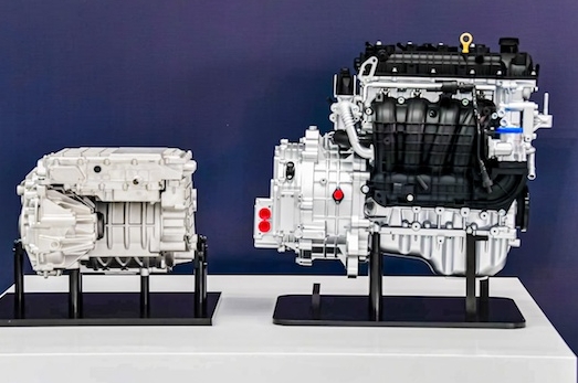 全球纯电续航最长的增程车型上市哪吒L售价12.99万元起