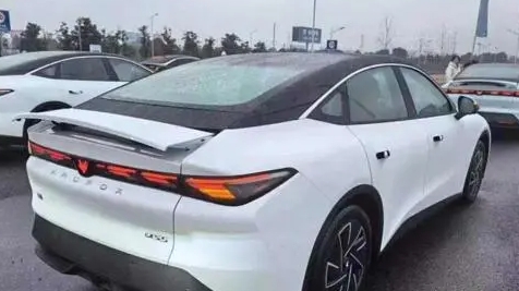 极狐汽车极狐阿尔法S5崭新登场，三巨头联合助力新能源汽车新纪元