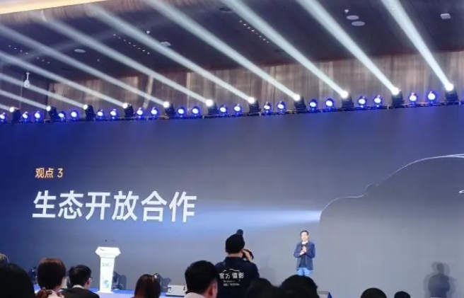 人民财评：“智造”先行，中国新能源汽车再发力