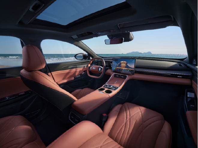 吉利银河L6EM-i开启预售8.98万元起