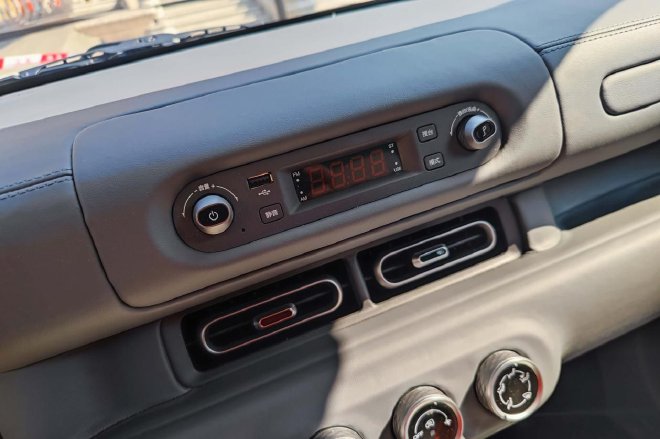 预售4.78-5.08万元五菱之光EV正式开启预售