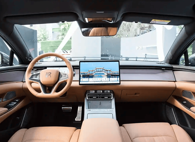 比亚迪汉L即将上市，纯电插混双选择，你更心动哪一款？