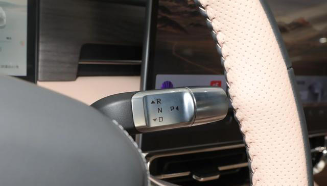 奇瑞造了台“L9”，6座+零重力座椅，油耗1.49L，补后仅14.29万起