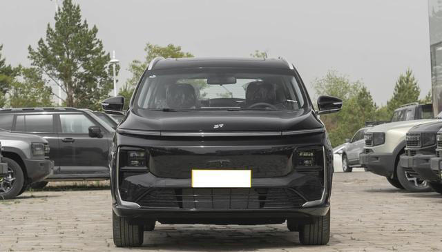 奇瑞造了台“L9”，6座+零重力座椅，油耗1.49L，补后仅14.29万起