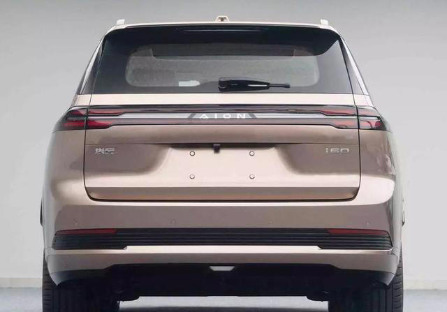 埃安i60对比零跑C10，谁更能拓展你的生活半径？