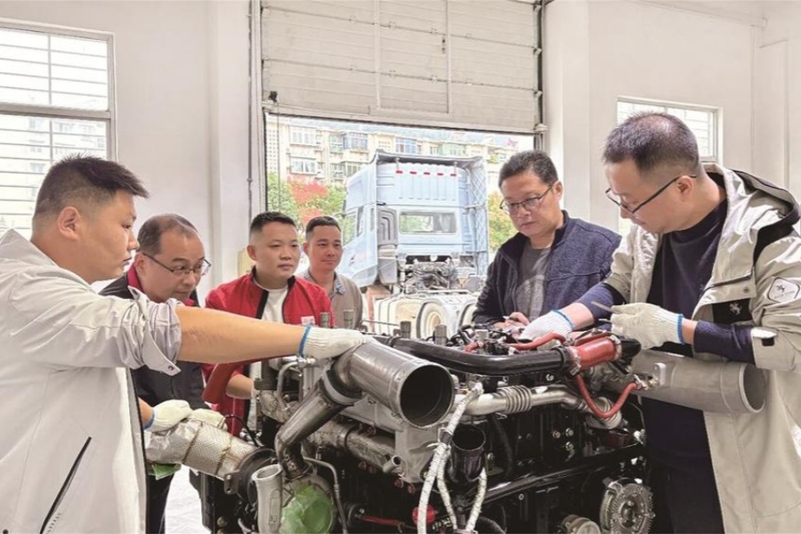 提技能 优服务 拓市场