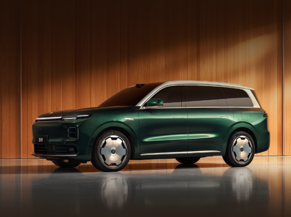 零跑D16官宣增程版配80度超大电池明年上半年上市