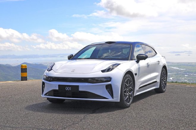 焕新极氪001上市权益后限时售价25.98万元起