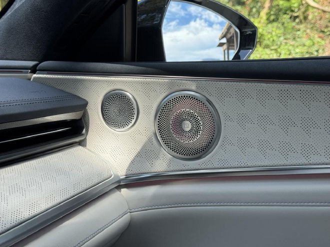 焕新极氪001上市权益后限时售价25.98万元起