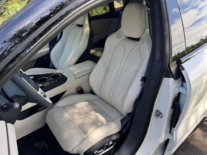 焕新极氪001上市权益后限时售价25.98万元起