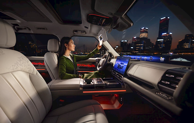 全球首款横渡长江的车来了！捷途纵横G700上市：30.49万起