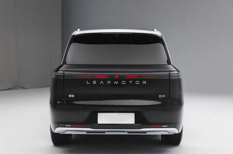 零跑造了台“问界M9”，增程动力，纯电续航500km，价格不会贵！