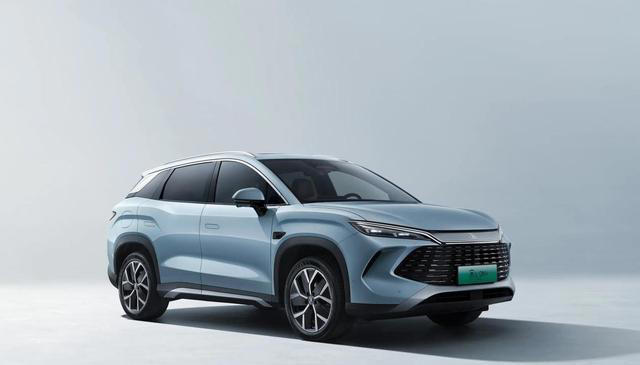 相差1000元，是看长安启源Q07，还是比亚迪宋LDM-i？