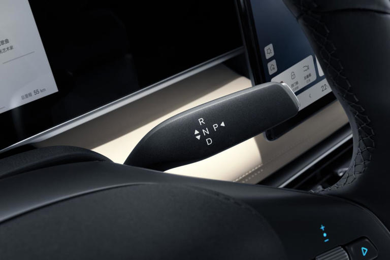 引领中级，刷新油耗2时代，2026款秦LDM-i上市限时9.28万起