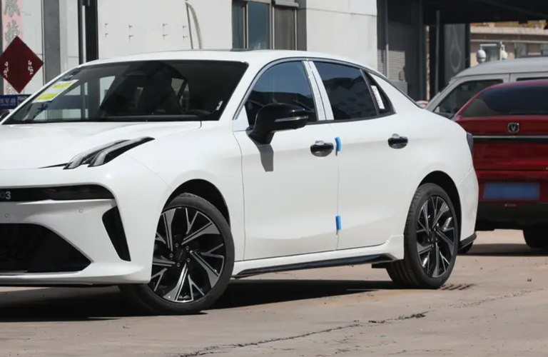 速腾、AV7、领克03怎么选？了解这些再买不亏！