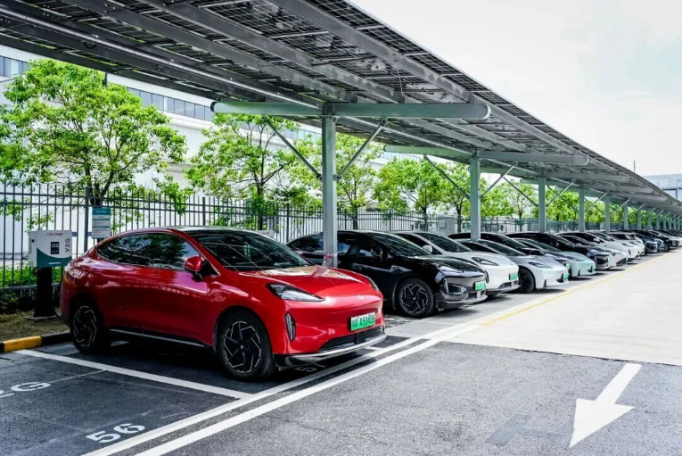 第三季度巨亏超17亿元，广汽离“炮火”越来越近