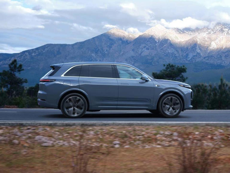 比亚迪插混技术再突破：明年或实现亏电油耗更低，与纯电使用成本趋同