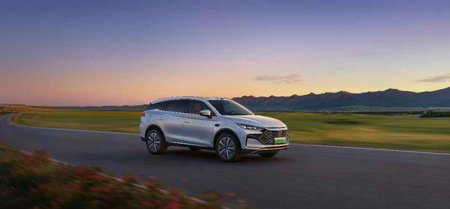 新能源车市颠覆时刻｜合资燃油困局｜比亚迪唐DM-i能否破局？