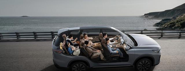 十一开风云T8出游，5+2座+2000km续航真能成为「家庭出游神器」？