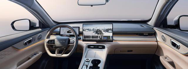 十一开风云T8出游，5+2座+2000km续航真能成为「家庭出游神器」？