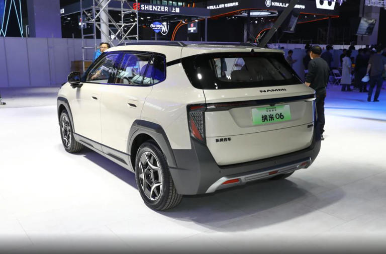纯电小型SUV市场添悍将，东风纳米06开启预售值得考虑吗？
