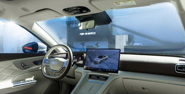 首款C级智慧旗舰，标配猎鹰700，车长超5米，将于11月15日上市