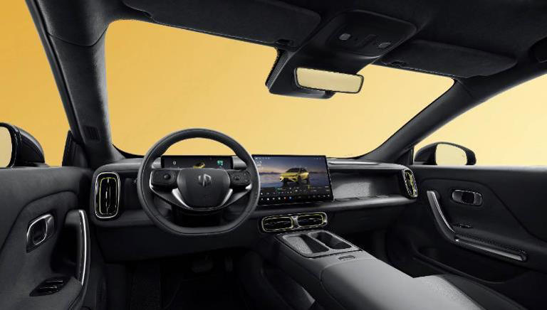 年轻运动高颜值轿跑零跑Lafa5预售10.58万起