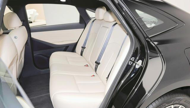 日系又一款新车，10万起，最大211马力，配插混系统，续航1600km