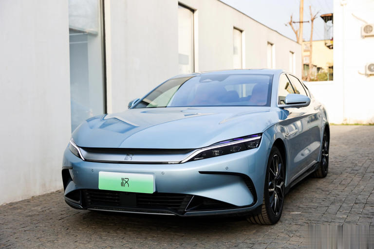 同样是“混动”，插混与增程谁更强？比亚迪给答案