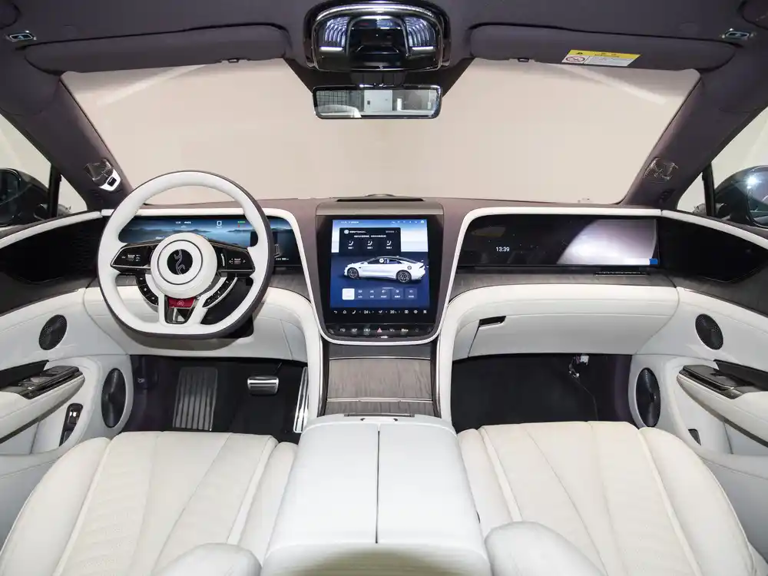 仰望U762.8万起，配四电机加速仅2.9秒！