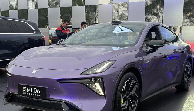 限时13.29-15.49万元深蓝L06正式上市