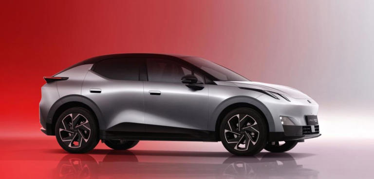 领克Z20全系上新价10.99万起，曜红版上新成年轻群体购车优选