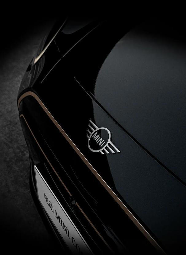 限量40台！电动MINICOOPER子夜黑上市，售价20.58万元