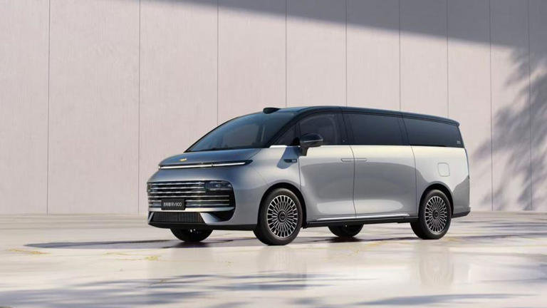 东方美学邂逅前沿科技吉利银河V900以全能实力重塑豪华MPV新标杆