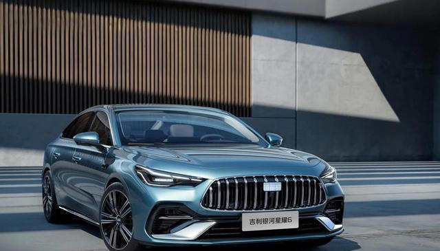 吉利银河星耀6上市6.88万元起，搭载全新一代雷神AI电混2.0