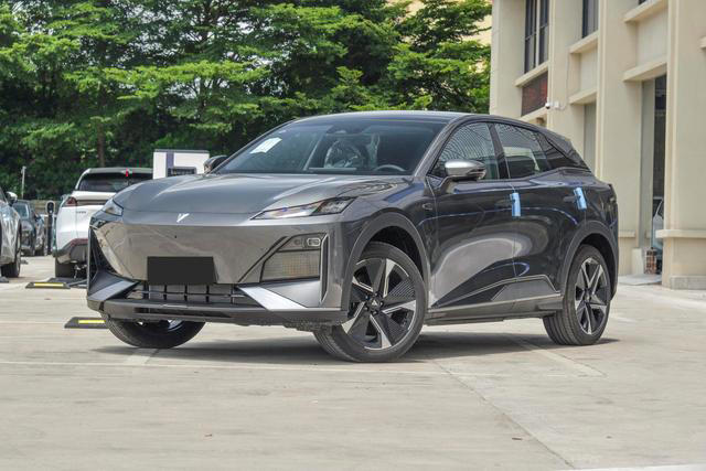 百公里7.6秒加速、续航1040km，这款车太适合家用！