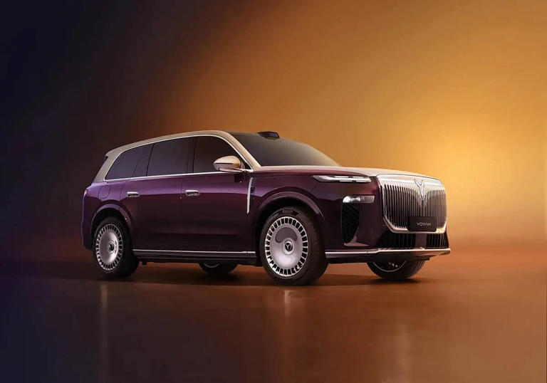 岚图泰山本月上市！搭载鸿蒙座舱、超感座椅，智能与空间表现亮眼