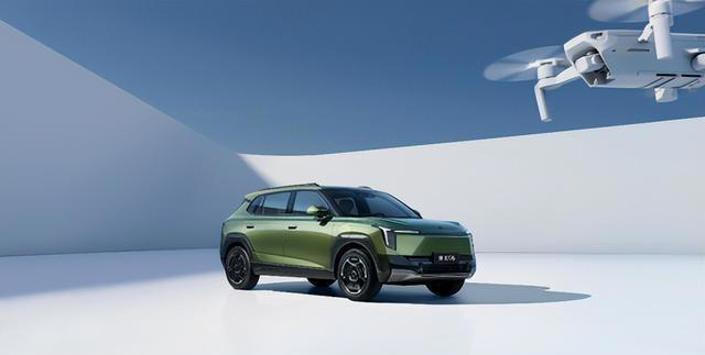 10万家用SUV选谁？奕派纳米06，智能空间让家庭生活更便捷