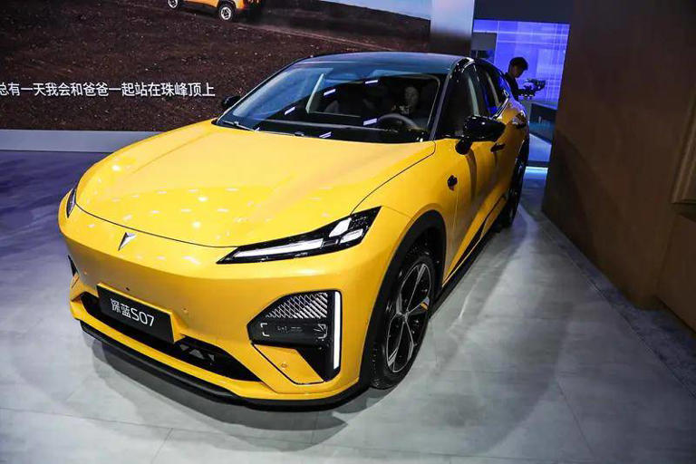 售价15.69-17.39万元全新深蓝S07