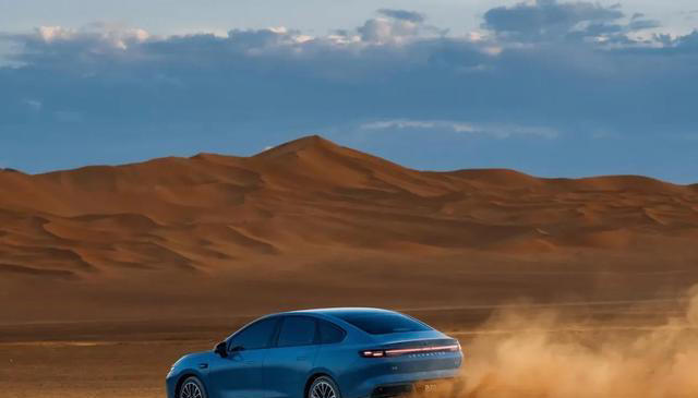 10万级选择纯电家轿，零跑B01为什么比海豹06EV更值得考虑？