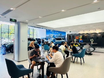 月销破2万台方程豹钛7霜雾灰与青峦翠开启交付