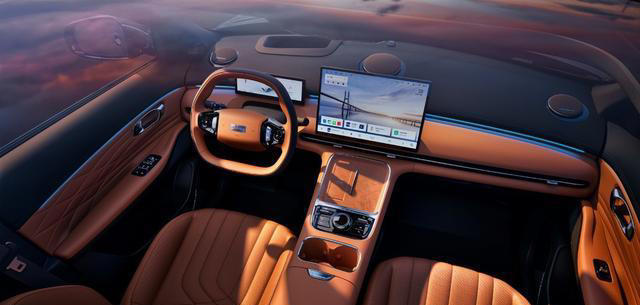 百公里3.15L馈电油耗!2026款吉利银河星舰7 EM-i雷神AI电混2.0 百公里3.15L馈电油耗!2026款吉利银河星舰7EM-i雷神AI电混2.0