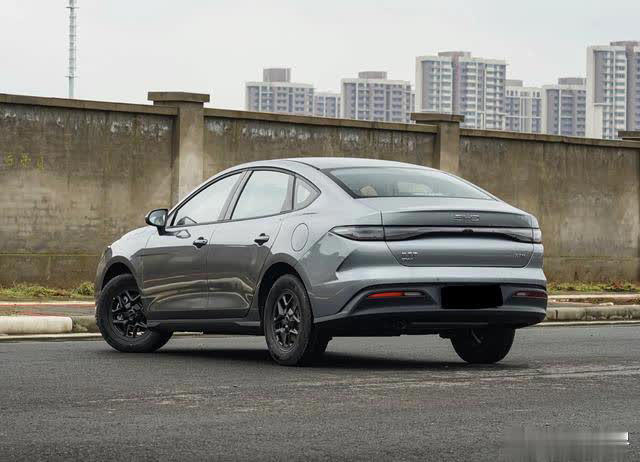 2026款海豹05DM-i上市，配置调整纯电续航提至128公里