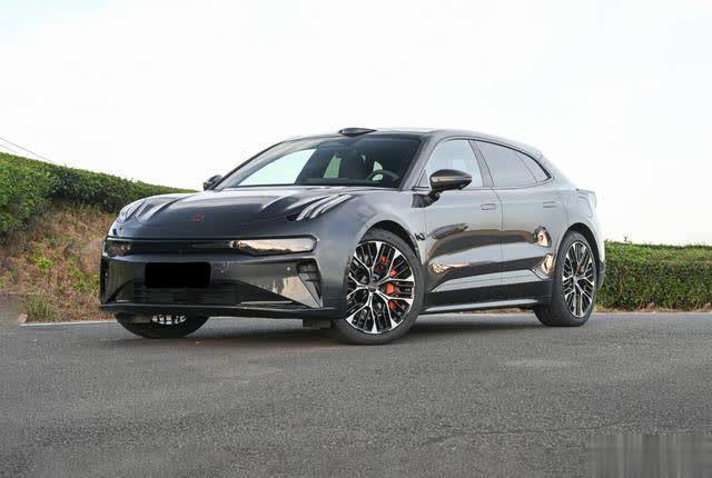 全新极氪001上市,新增标配千里浩瀚H7,动力续航双提升 全新极氪001上市,新增标配千里浩瀚H7,动力续航双提升