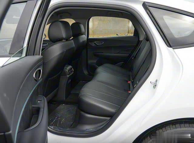 2026款海豹05DM-i上市，配置调整纯电续航提至128公里