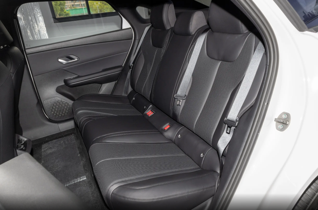 定位纯电中型车，比亚迪e7最高续航达520公里